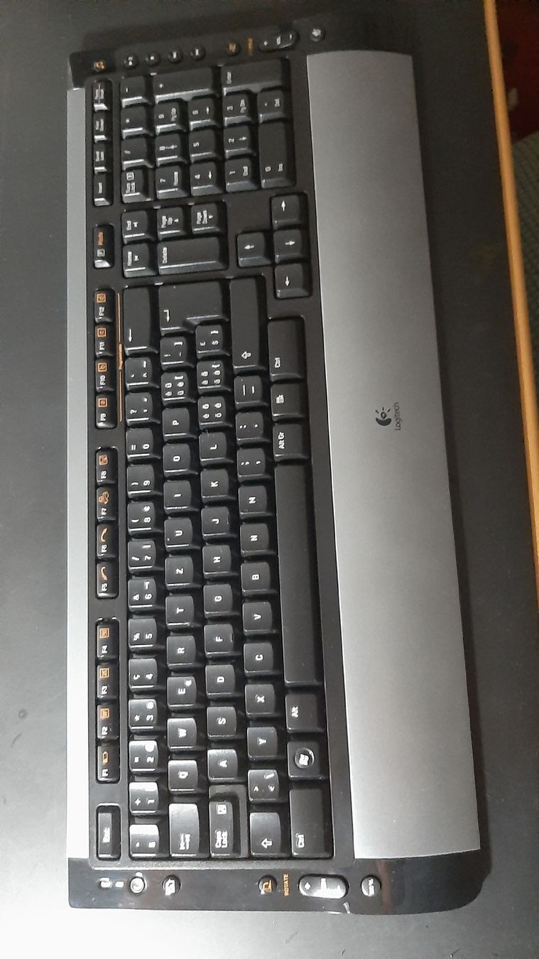 Logitech Tastaturen: Tastatur Logitech – Gebraucht aus Luzern von PAPPALARDO1955 7