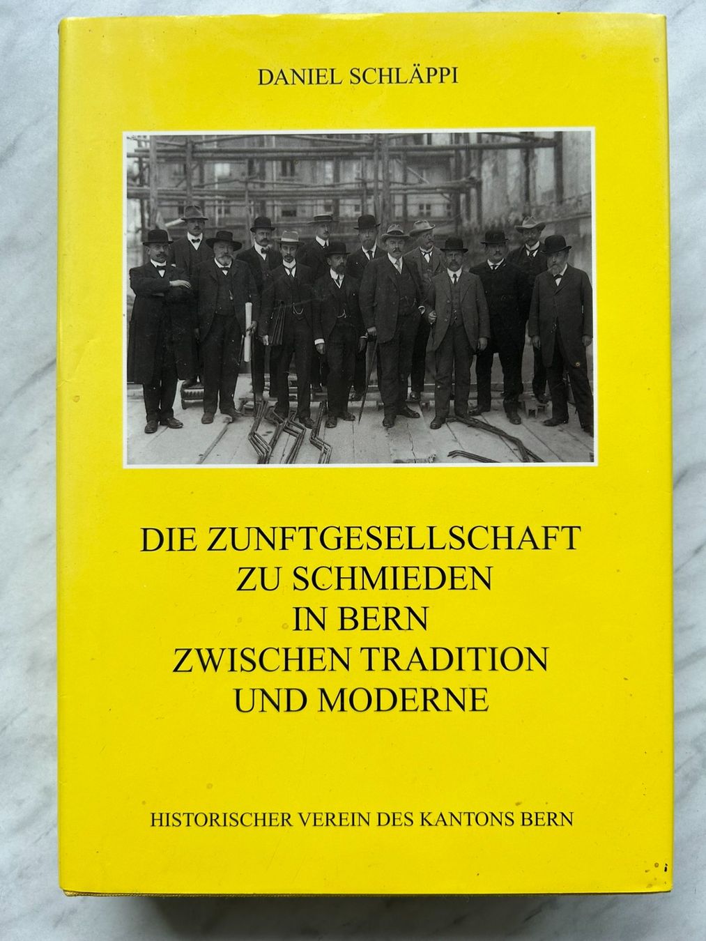 Libri: DIE ZUNFTGESELLSCHAFT ZU SCHMIEDEN BERN – Usato da Mirchel venduto da buecher_wurm