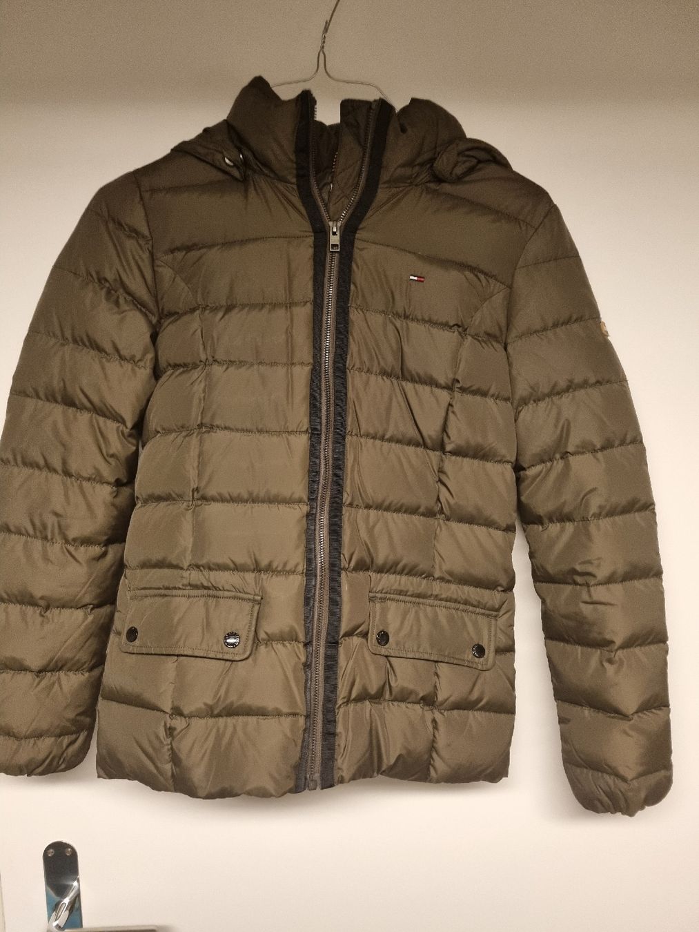 Tommy Hilfiger Giacche: Tommy Hilfiger Winterjacke Gr. S – Usato da Thalwil venduto da Briscolina