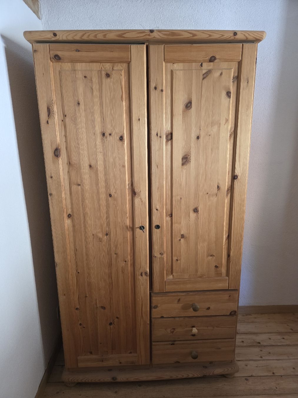 Armadi: Schrank massivholz – Usato da Adlikon venduto da Clara28