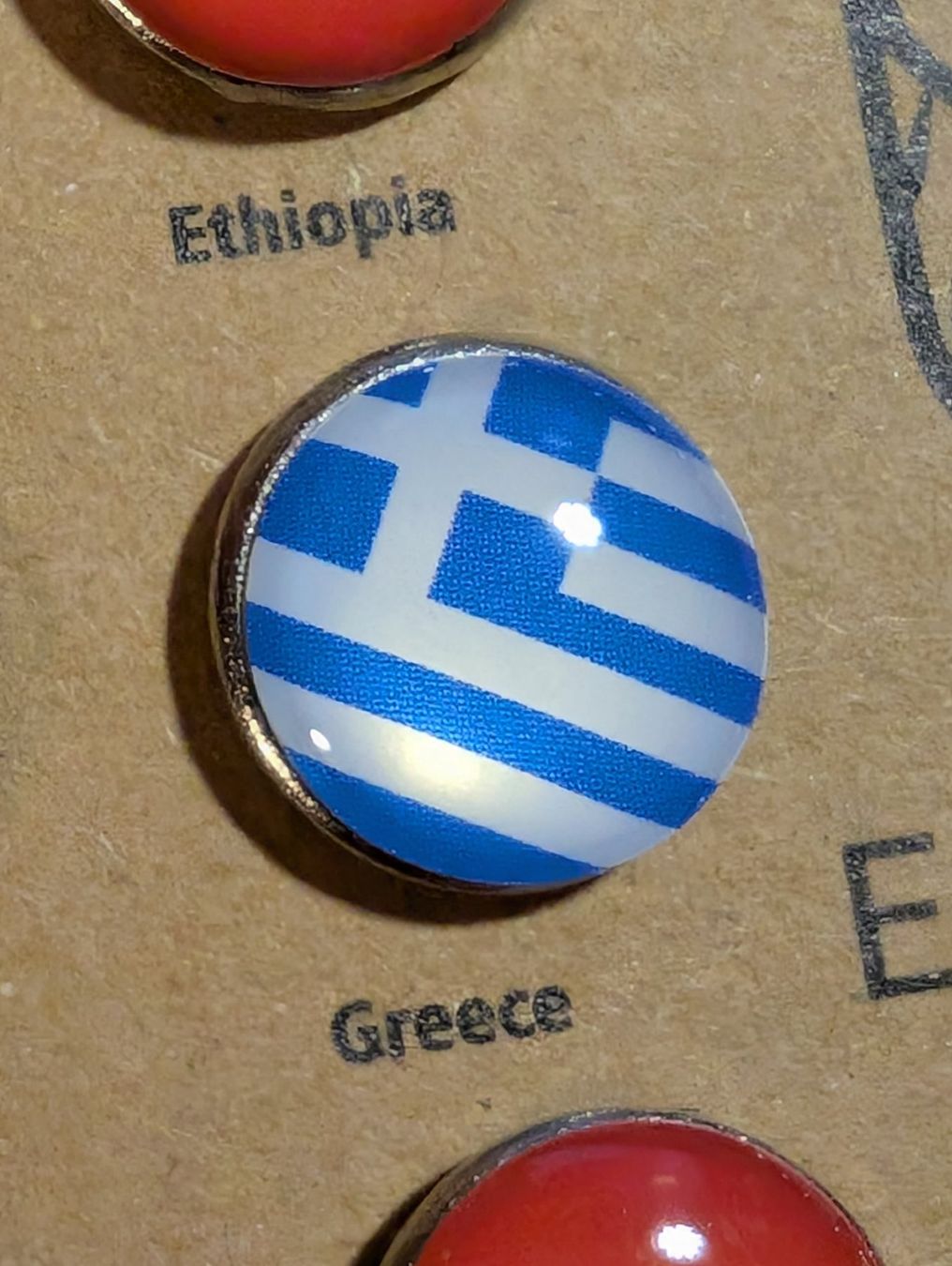 Plaketten & Abzeichen: Ansteckpin LW: Länderwappen – Gebraucht aus Oppligen von Pin-Fall-Shop