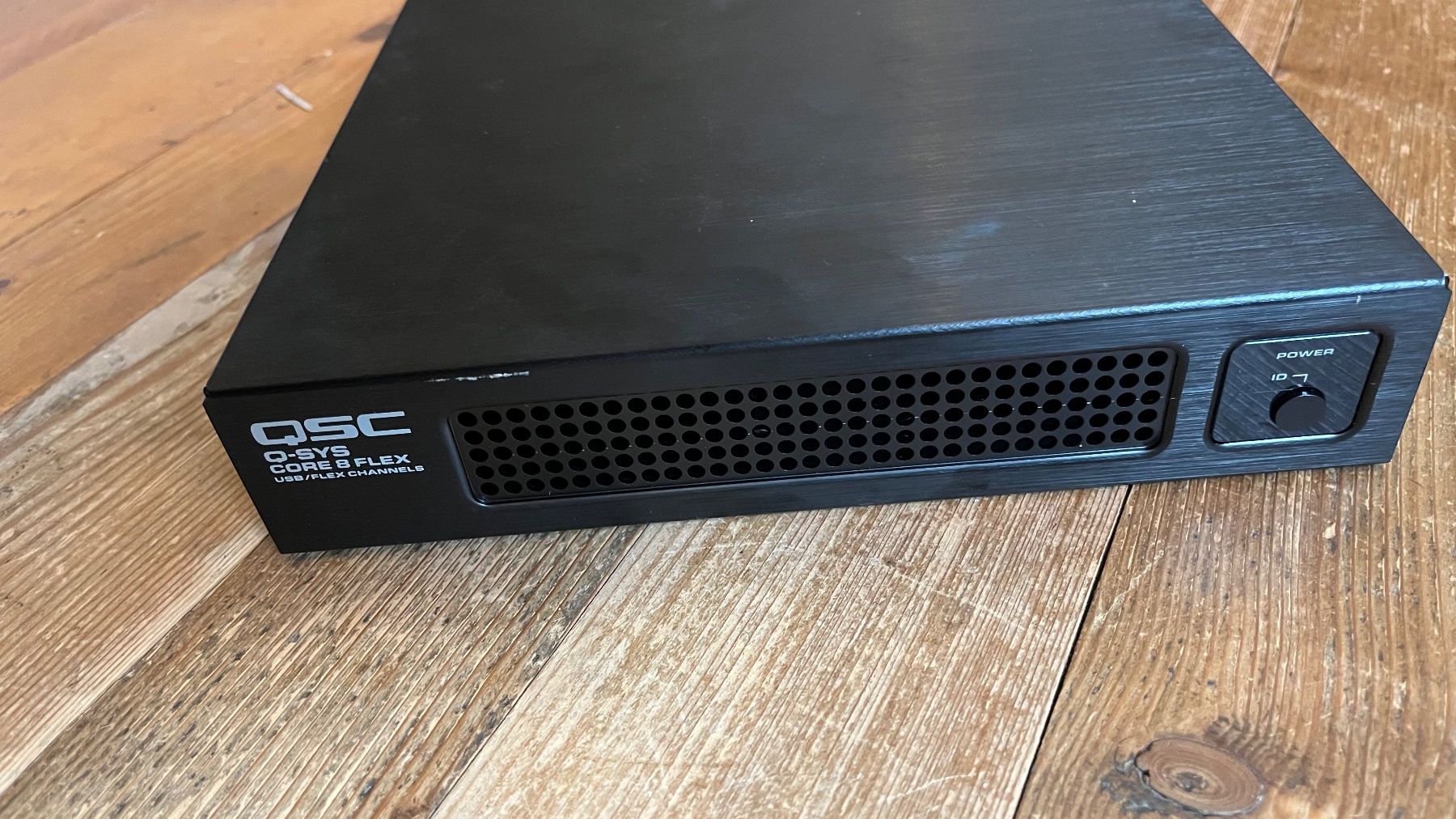 Server: QSC Q-SYS Core 8 Flex Model 2024 – Usato da Winterthur venduto da Gemini235000 2