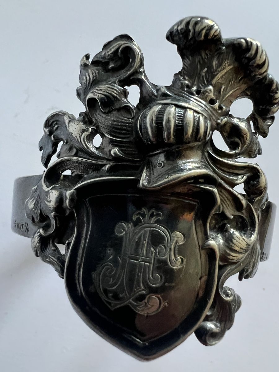 Sonstige Dekorationen & Accessoires: Antiker WMF Silberauflage Serviettenring 1902, Wap – Gebraucht aus Oberhofen Thun'see von SwissTreasure 1