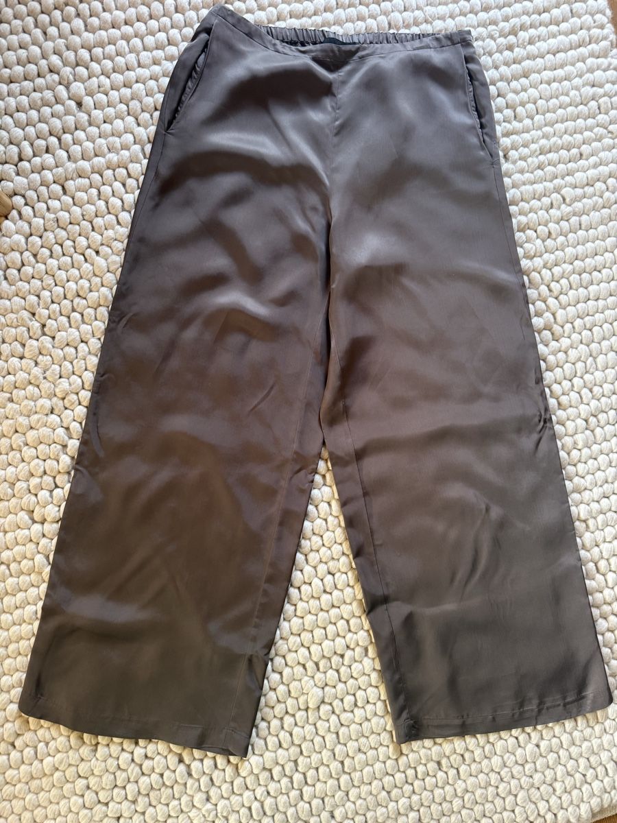 Massimo Dutti Pantaloni: Massimo Dutti Satinhose braun 40 – Usato da Davos Dorf venduto da tati015