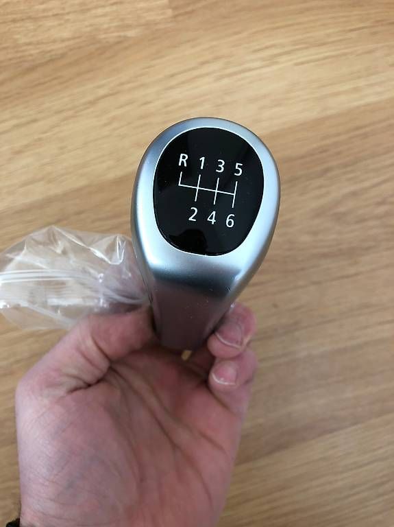 Tutti pezzi di ricambio auto: Bmw e90 e91 e92 e93 Schaltknauf – Usato da Arbon venduto da dor_69vv 1