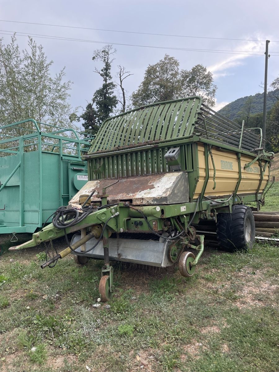 Krone Rimorchi: Ladewagen krone turbo-2500 – Difettoso da Miglieglia venduto da Agri88