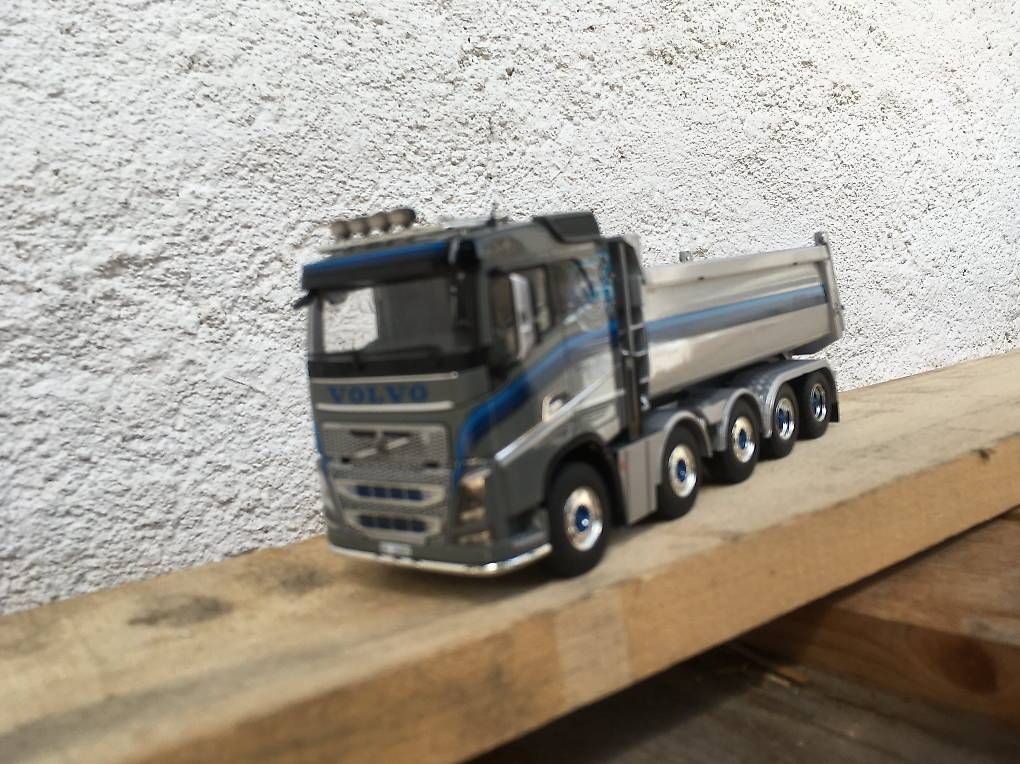 Kit di modellismo & Modellini statici: Volvo Viktor Weber WSI 1:50 – Nuovo e nell'imballaggio originale da Lessoc venduto da beletteman 1