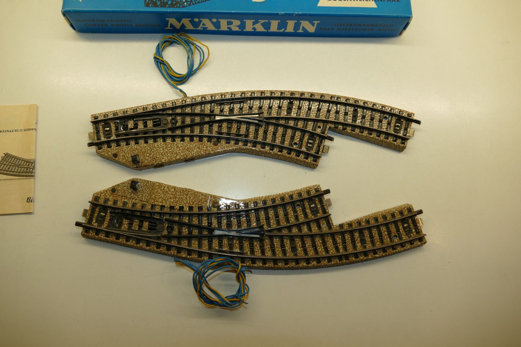 Märklin Modellini di ferrovie: Märklin H0: M-Bogenweichenpaar Einheit 1 – Usato da Niederhasli venduto da rail-duerst 1