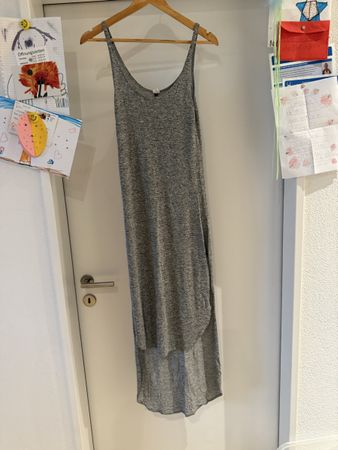 Sommerliches Maxikleid, Grau meliert
