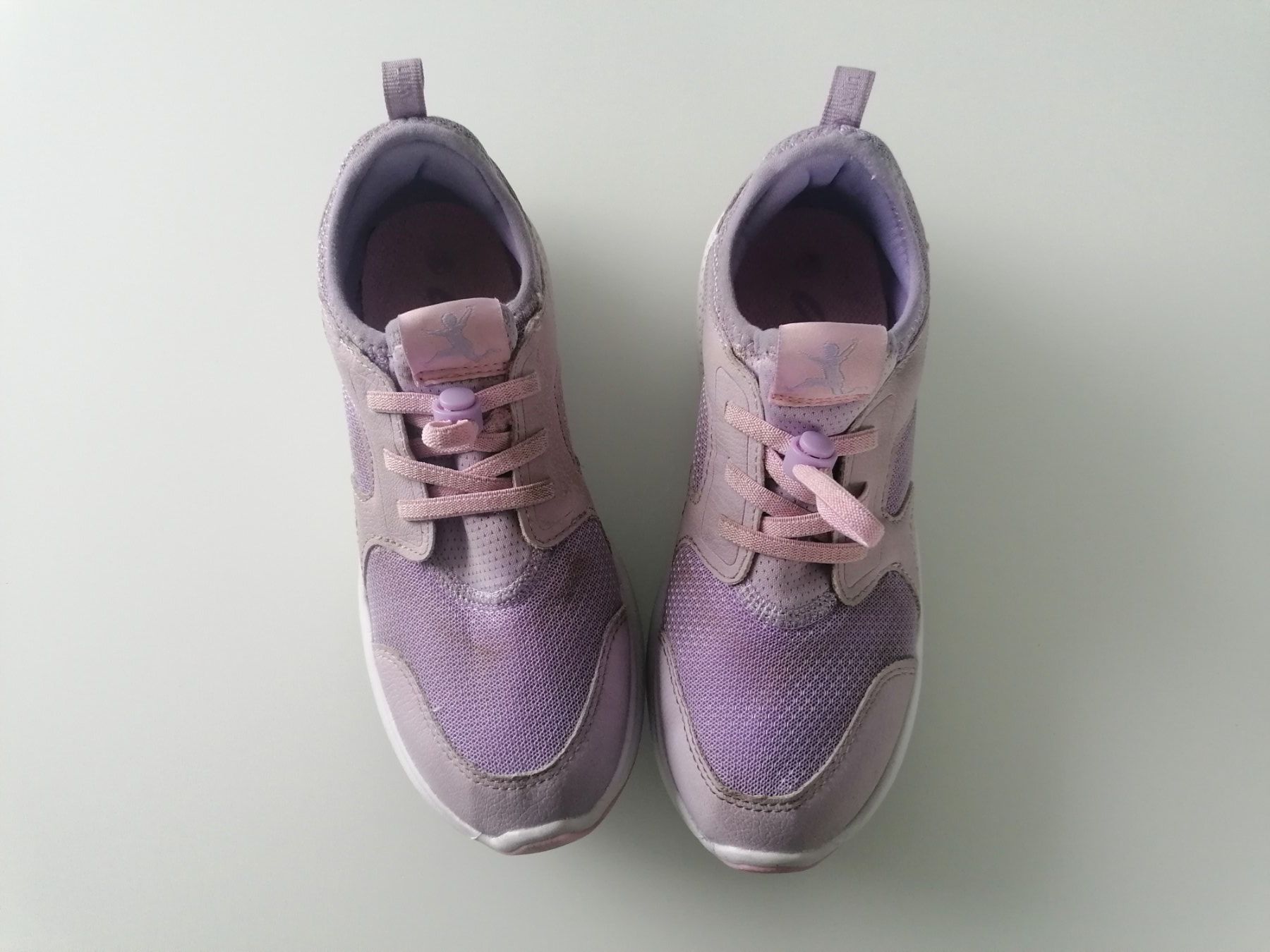 Schuhe für Mädchen: Girl Turnschuhe 36 – Gebraucht aus Uster von Smilla07