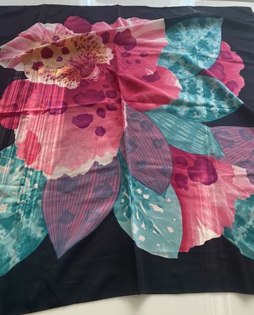 Seiden Foulard 🌸