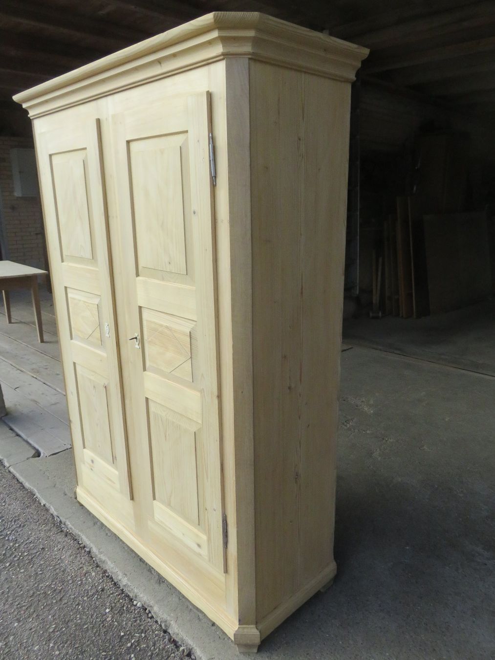 Armadi: antiker Biedermeier-Tannenschrank – Usato da Ruswil venduto da Mfladibus 6