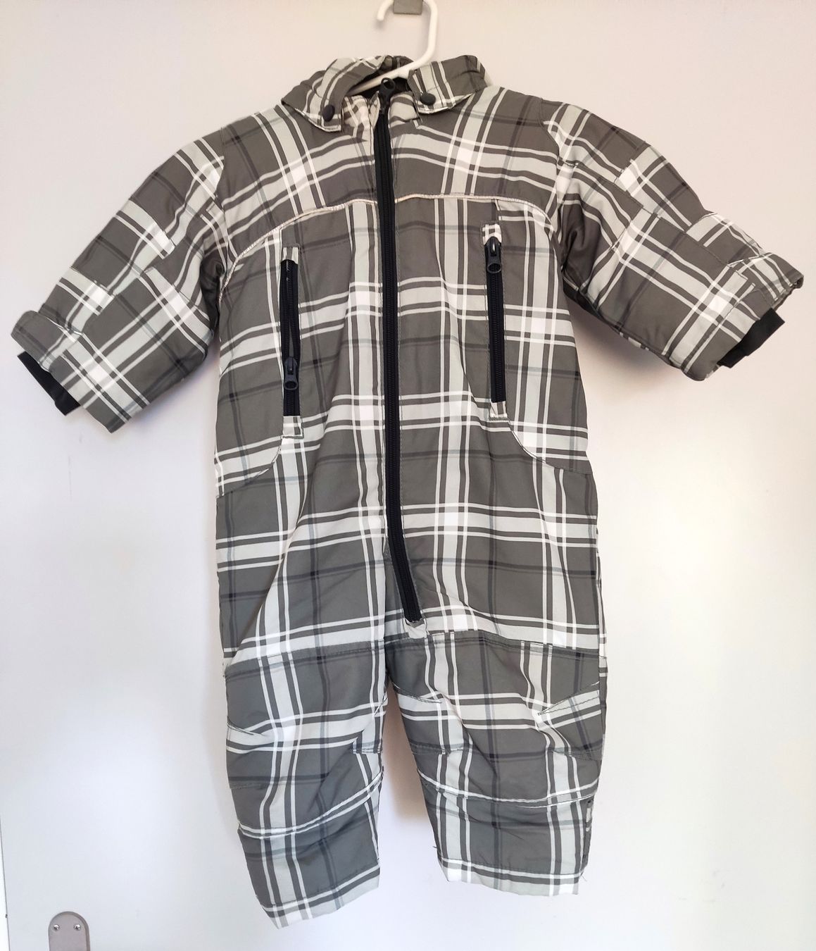H&M Completi: H&M Winter Overall Gr. 74 – Usato da Biel/Bienne venduto da AnikaNah