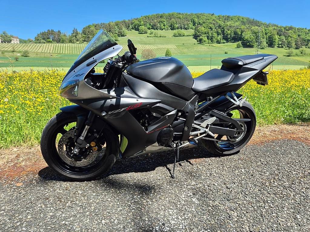 Yamaha Strada: Yamaha YZF R1 RN09 – Usato da Rorbas venduto da Cos99 3