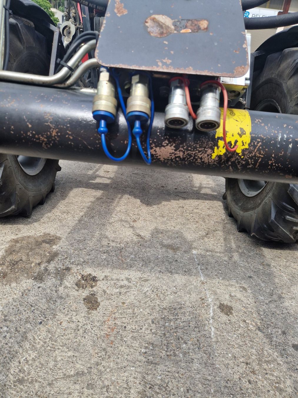 Tutte le macchine: Frontlader Hauer – Usato da Menznau venduto da 6122 6