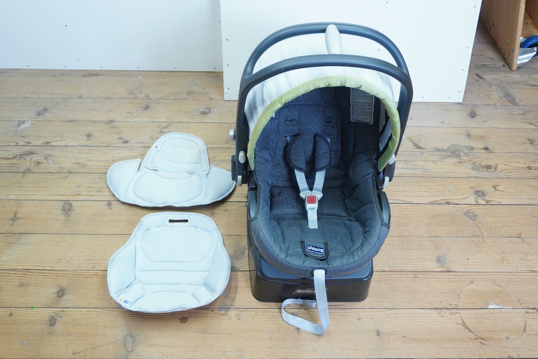 Chicco Auto-Kindersitze: Babyschale Chicco 0-13Kg – Gebraucht aus Thunstetten von blob87 5