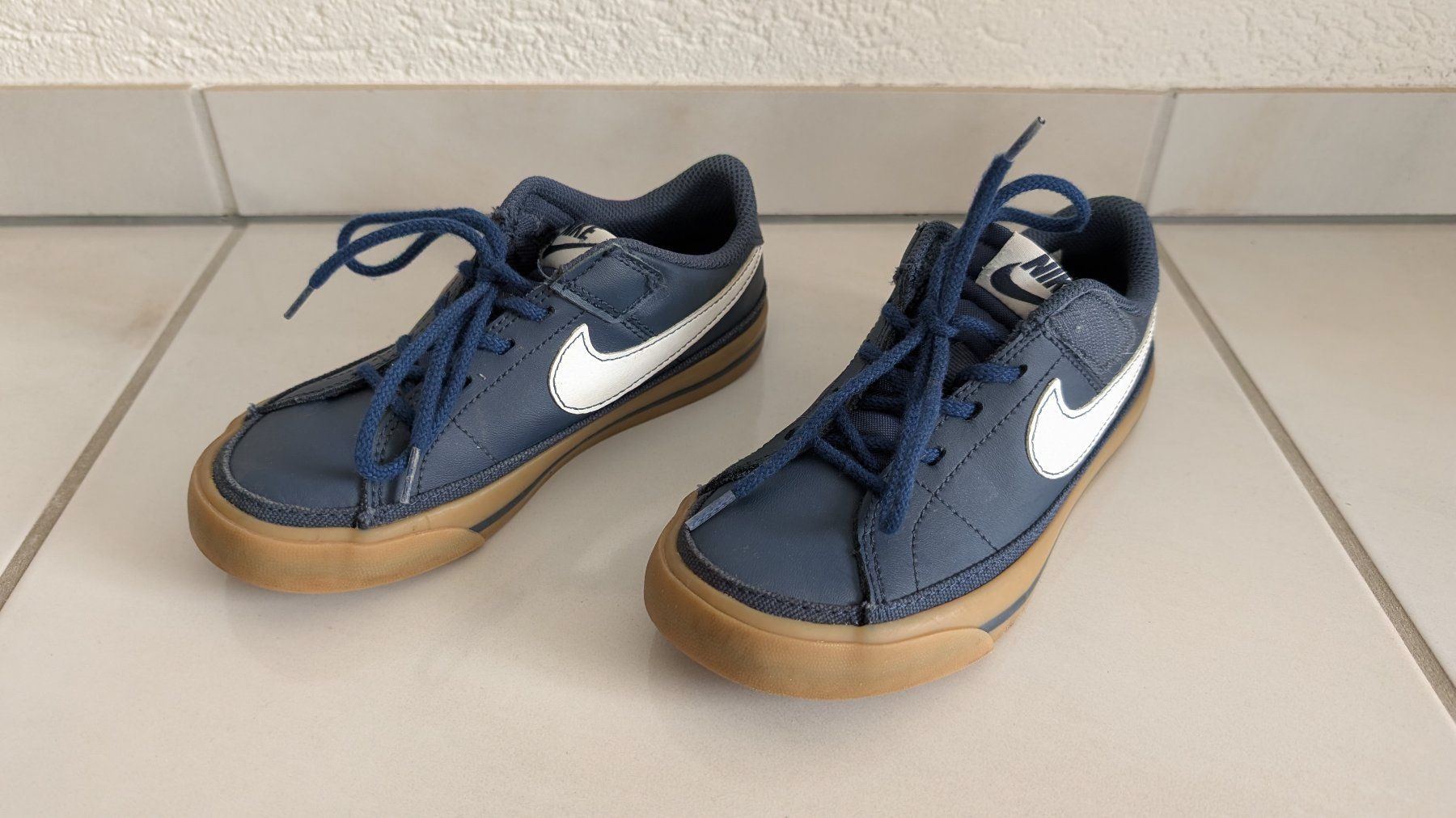 Nike Scarpe per ragazzi: Nike Sneaker - Gr. 29.5 – Usato da Oberwil-Lieli venduto da meipa3000