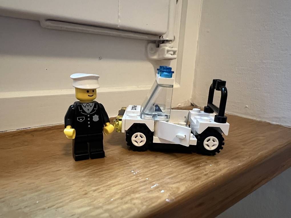 Spielzeuge: Lego Vintage Precinct Cruiser 6506 – Gebraucht aus Zürich von Voerny 1
