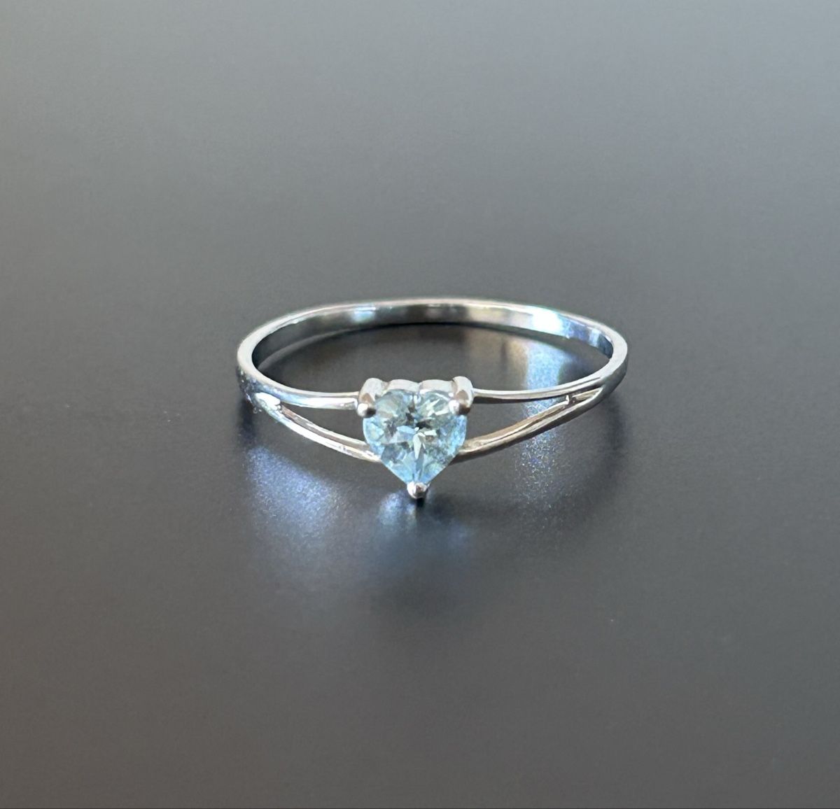 Anelli: Bague coeur en or 750 – Usato da Zürich venduto da malia. 1