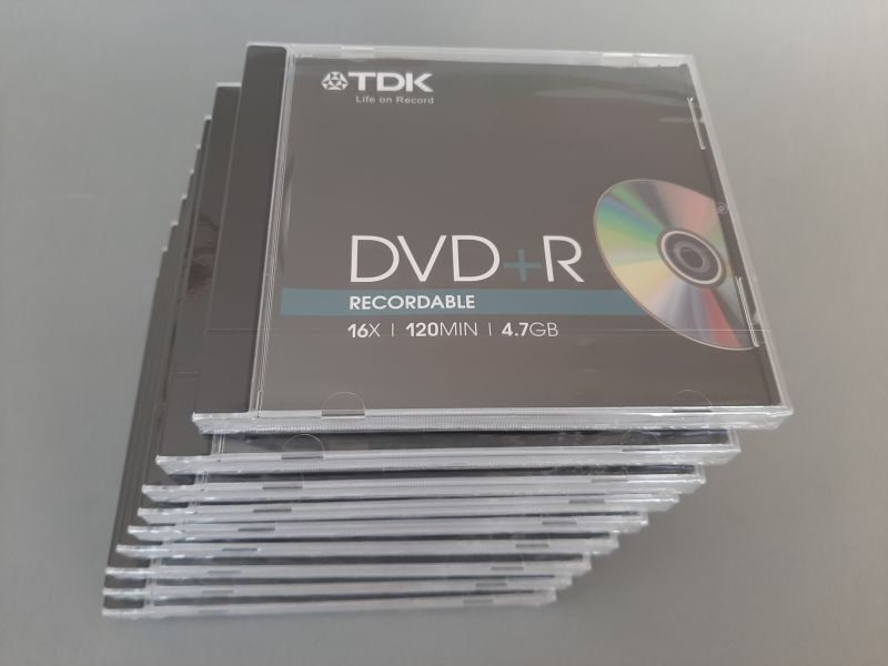 Alle DVDs: DVD+R Speichermedien 9 Stück – Gebraucht aus Oberengstringen von Goldhase01