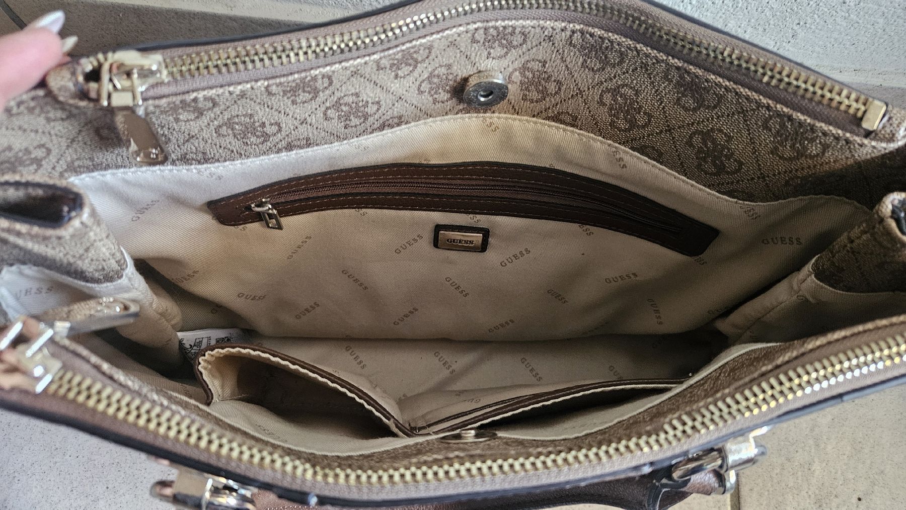 Guess Taschen für Damen: Guess Handtasche braun – Neu (gemäss Beschreibung) aus Lippoldswilen von topmodel62 2