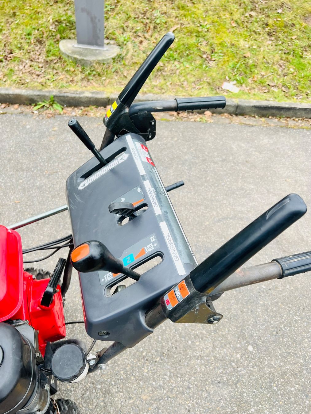 Honda Tutte le macchine: Schneefräse Honda HS 828 – Usato da Urdorf venduto da Faz_19 6