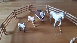 Schleich Pferde auf Weide