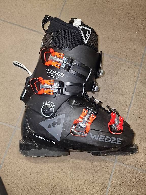 Chaussures hommes: Chaussures de ski 40 – D'occasion à Corcelles-près-Concise par picsou999