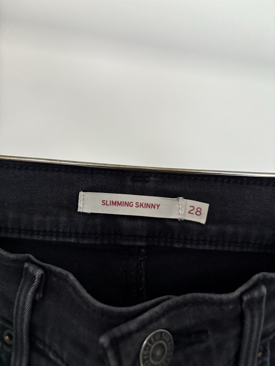 Levi's Jeans: Jeans Levi’s noir 28 – Usato da Vésenaz venduto da ilomd 2