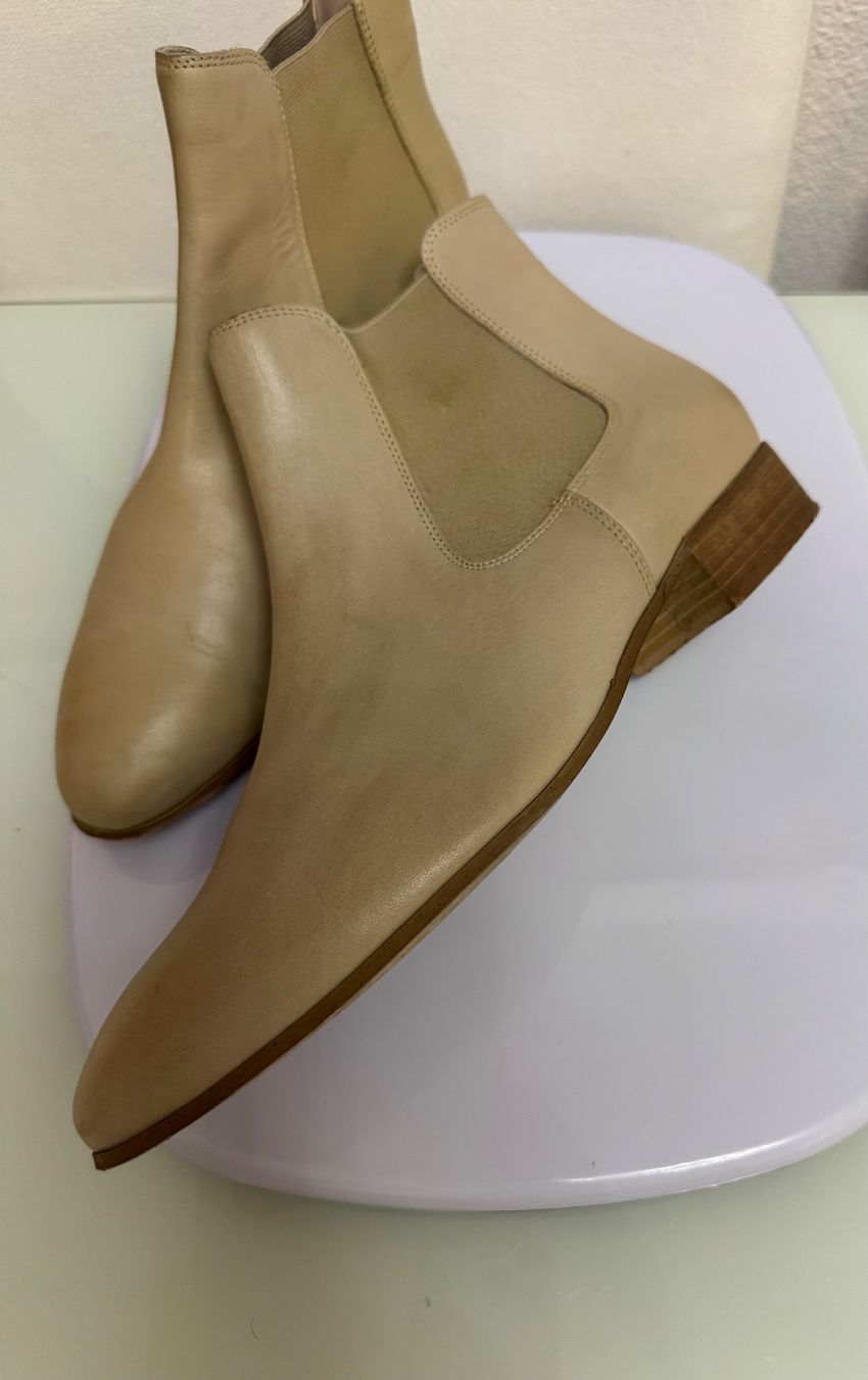 Scarpe da donna: Schicke Leder Stiefeletten, Beigi , Gr. 40 – Nuovo (secondo la descrizione) da Adliswil venduto da Jessik0