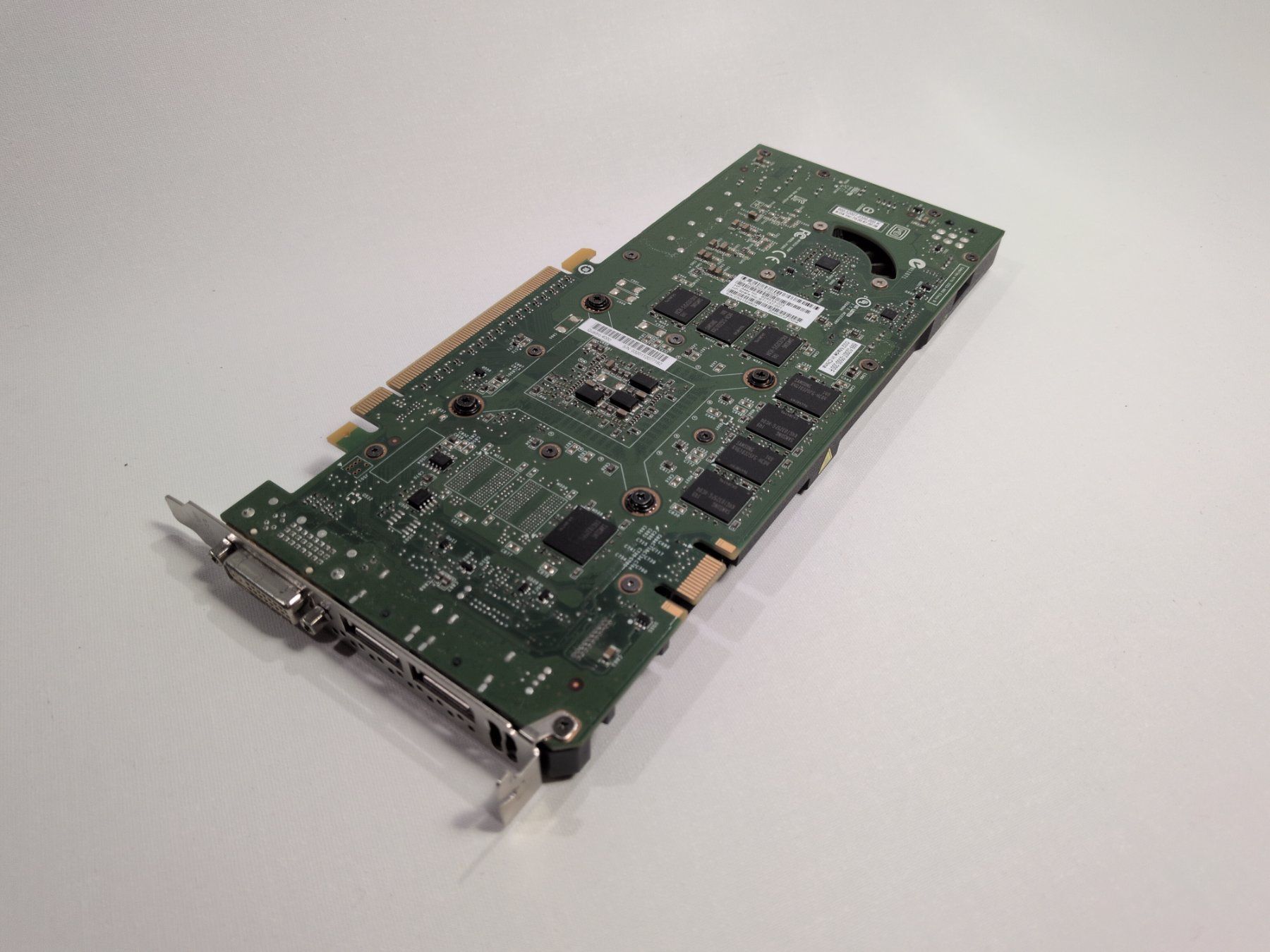 Nvidia Grafikkarten: Nvidia Quadro 4000 – Gebraucht aus Rüfenacht BE von swalin 2