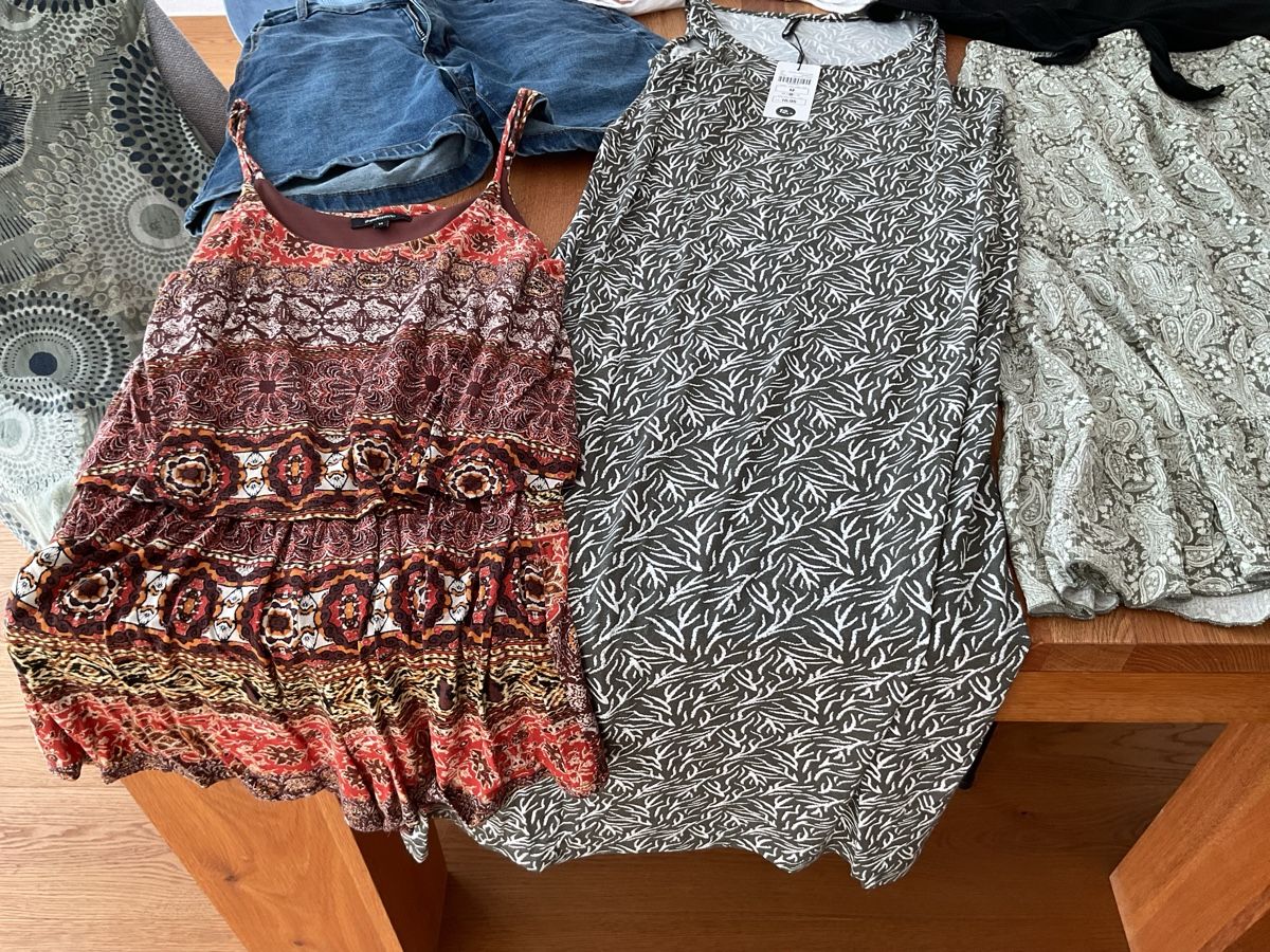 Lotti di vestiti: Schönes Kleiderpaket passend zu Gr. 36/38  – Usato da Bern venduto da kano68 2