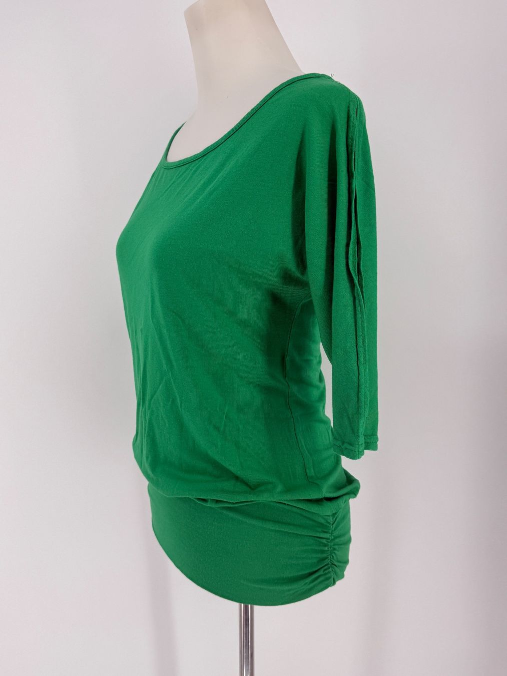 T-Shirts: Shirt mit Cut-Outs Gr. M von Zebra – Gebraucht aus Auenstein von moin. 1