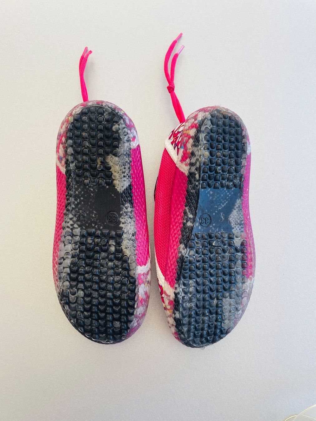 Scarpe per ragazze: Bade- / Barfuss-Wasserschuhe / Gr. 32-33 / Wave Tauchbrille – Usato da Winterthur venduto da LESA1015 1