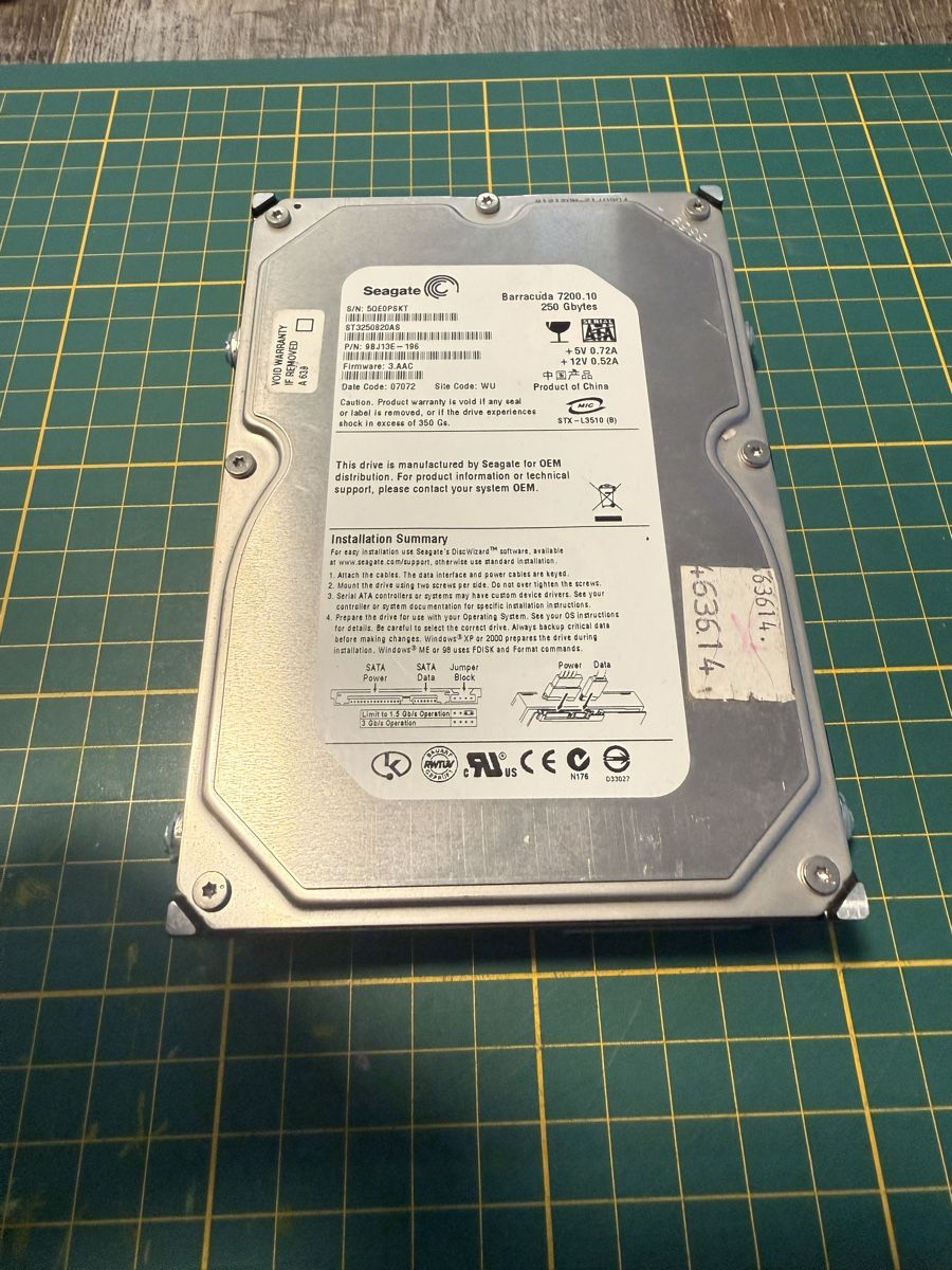 Seagate Dischi rigidi: Disque dur HDD Seagate Barracuda 250Go – Difettoso da Domdidier venduto da DevilTek