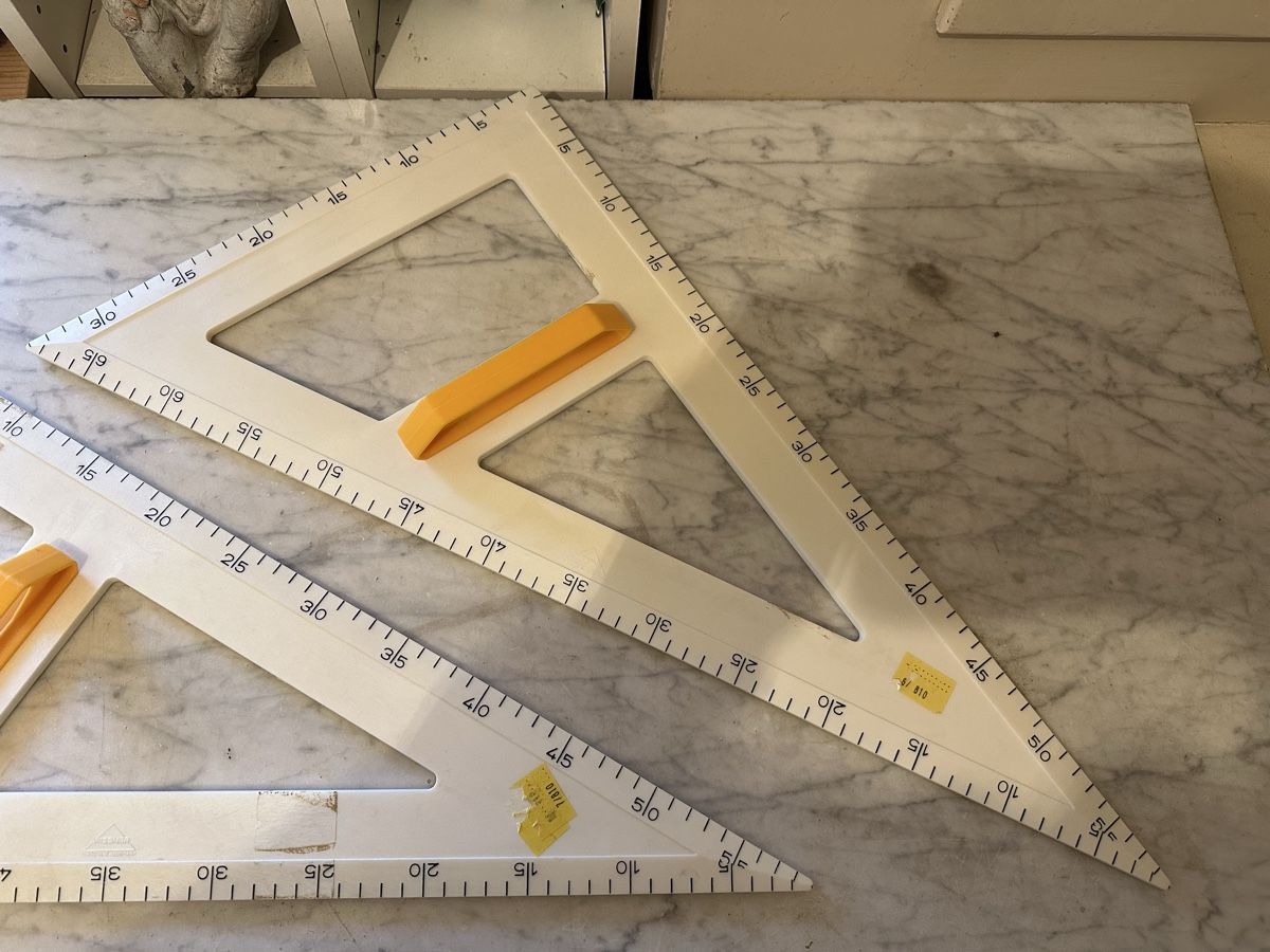 Sonstiges Schreiben & Zeichnen: 2 x Geometriedreiecke- Plastik – Gebraucht aus Bolligen von Astrophysiker06 2