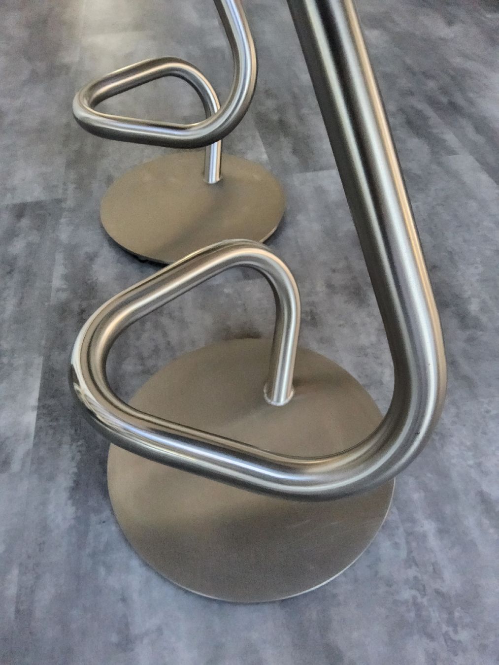 Hocker: Barhocker – Neu (gemäss Beschreibung) aus Langnau b. Reiden von anor 1
