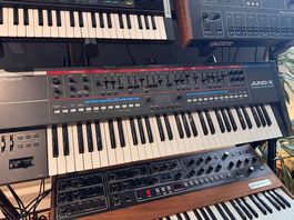 Roland Juno-X Synthesizer - inkl Originalverpackung