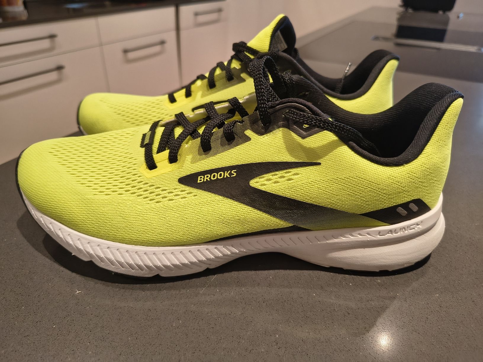 Brooks Scarpe da uomo: Brooks Laufschuhe Gr.46 – Usato da Dietwil venduto da stu_7zbx 3