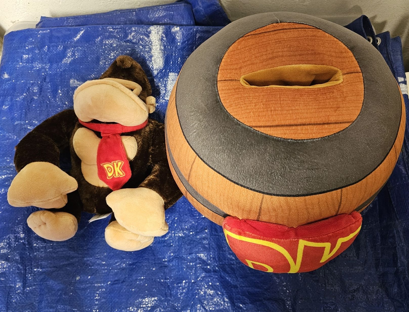 Nintendo Spielzeuge: Donkey Kong Plüsch & Kissen Set – Neu (gemäss Beschreibung) aus St. Gallen von plh_n2wm 1