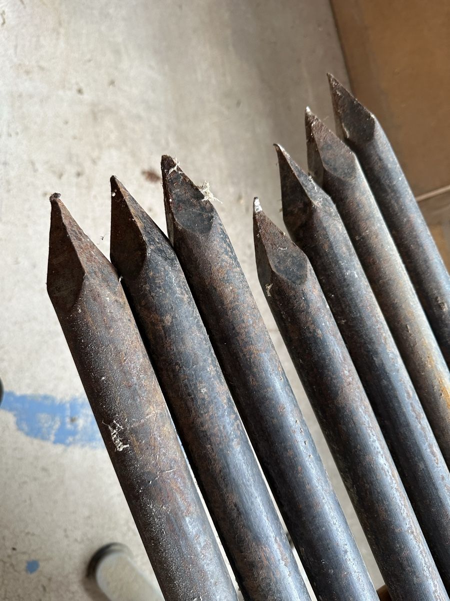 Abris: 7 Erdnägel 4x145 – D'occasion à Gelterkinden par pebege 1
