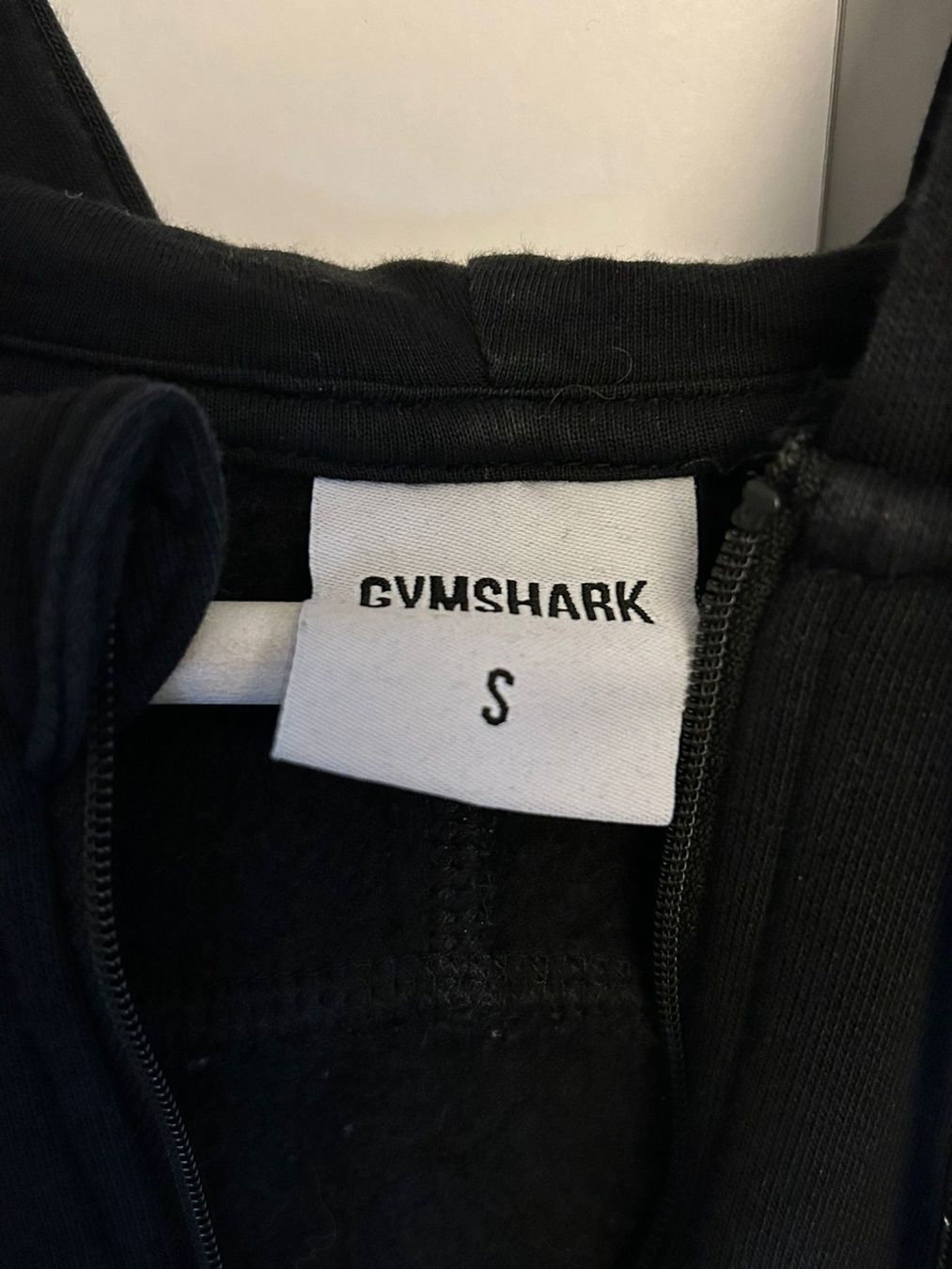 Giacche: Gymshark Hoodie/Jäckli S – Usato da Bern venduto da xen_s2sl 2