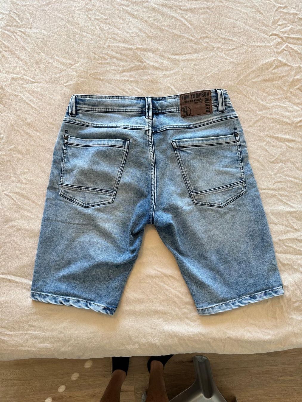 Jeans: Tom Tompson Denim Jeans-Shorts hellblau – Usato da Staufen venduto da jei_7bfb 2