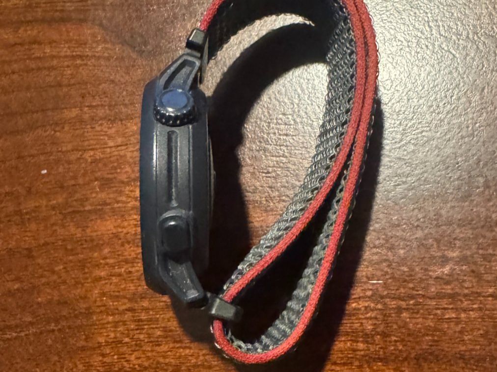 Coros Smartwatch: COROS Pace 2 avec bracelet et chargeur – Usato da St-Sulpice VD venduto da babou79 3