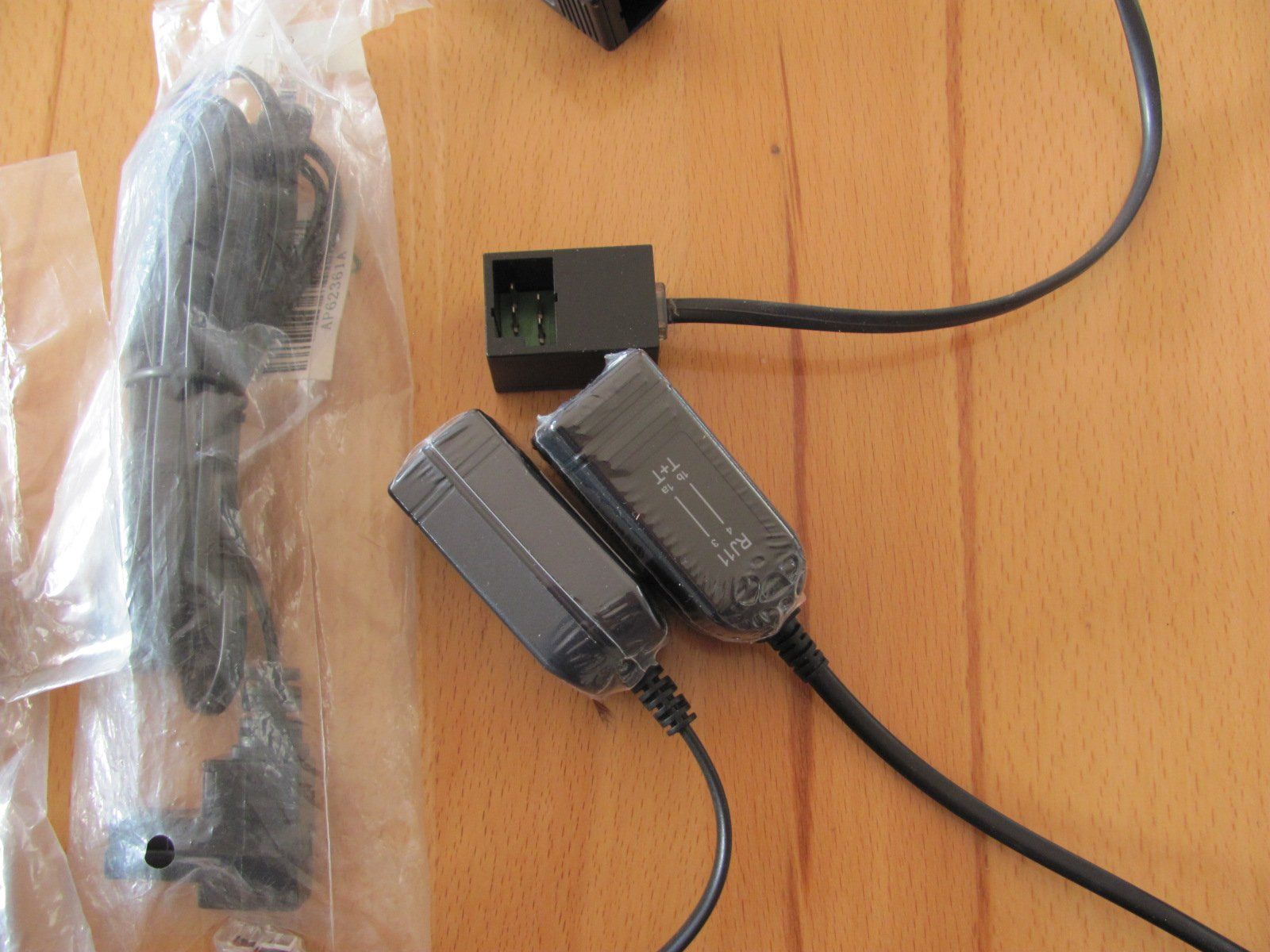 Unità & Adattatore: Telefon Zubehör Adapter und Stecker – Nuovo (secondo la descrizione) da Uznach venduto da Bimbolino 1