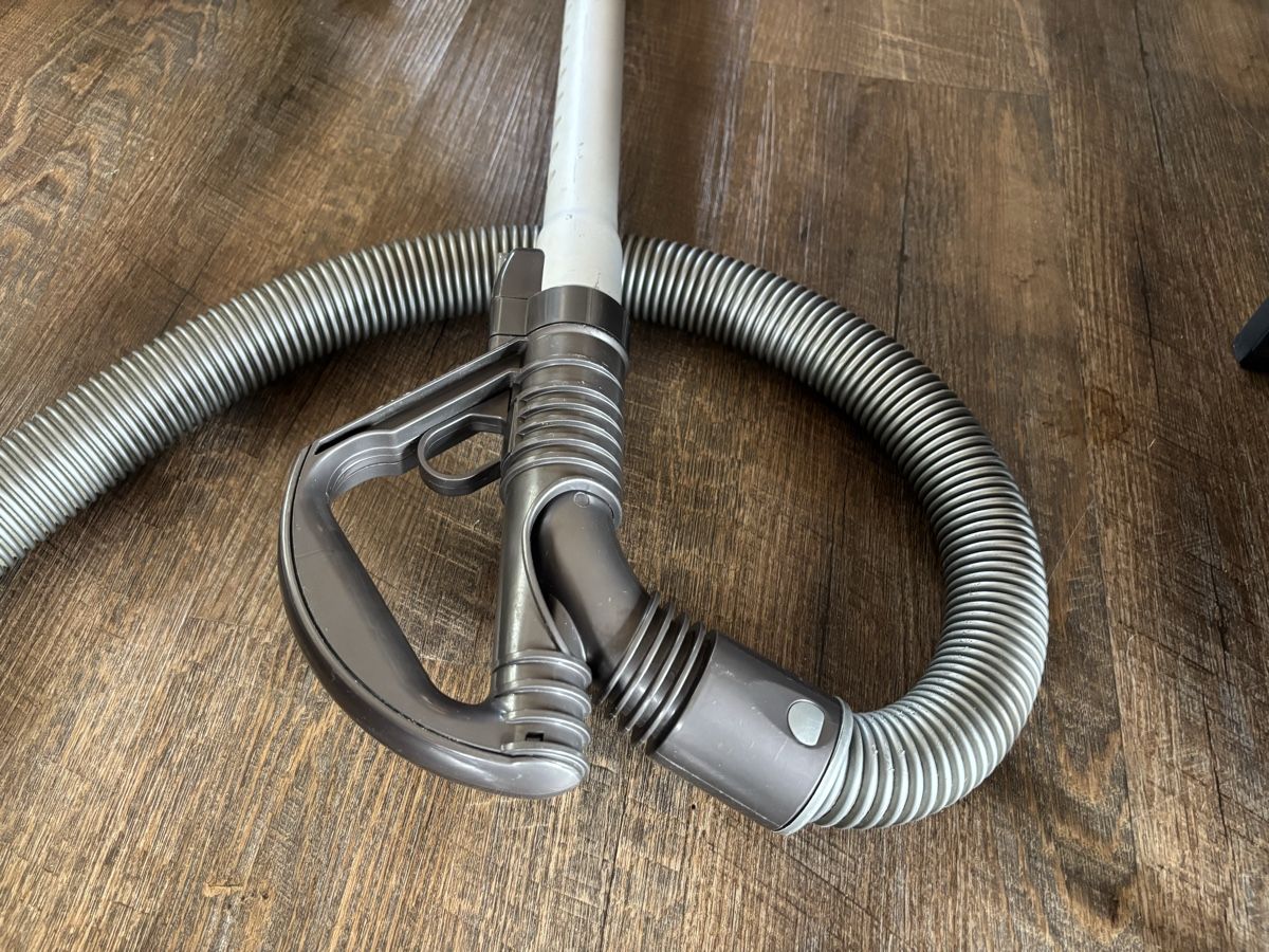Dyson Aspirateurs & Accessoires: Aspirateur Dyson dc19  – D'occasion à Mézières VD par P-M-C 5