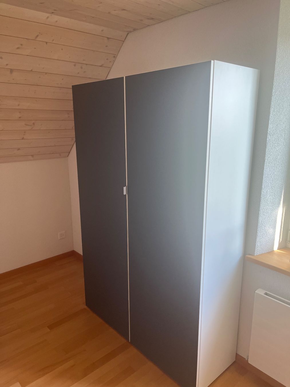 Ikea Schränke: Ikea Schrank Grau Weiss – Gebraucht aus Truttikon von mor_6c7b