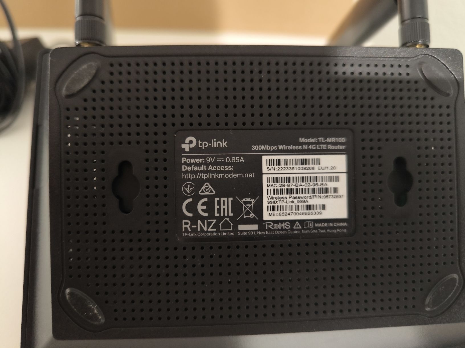 TP-Link Modem & Router: TP-Link TL-MR100 300Mbps Wireless N 4G LTE Router – Usato da Döttingen venduto da la112 2