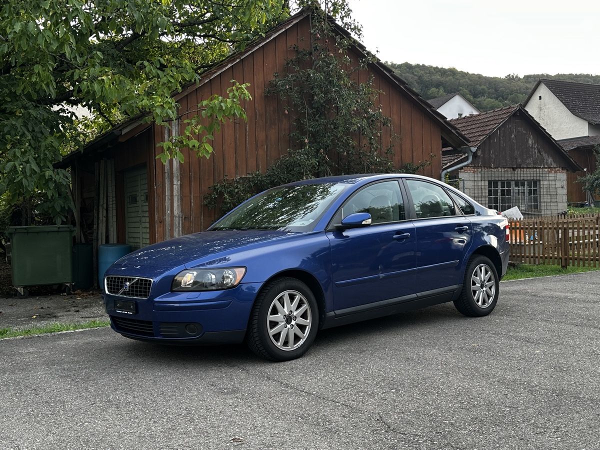Volvo Autos: Volvo S40 T5 AWD – Gebraucht aus Bibern SH von HEMI.94