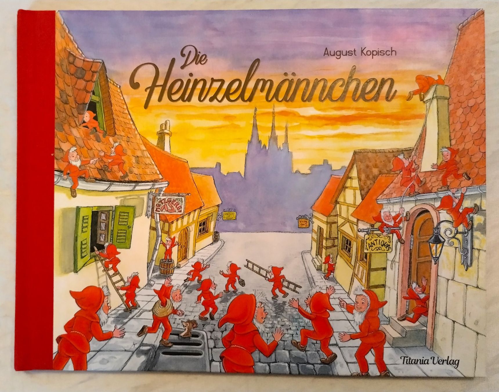 Libri: Die Heinzelmännchen - August Kopisch / Bilderbuch 2019 – Usato da Bellach venduto da JingleJerry